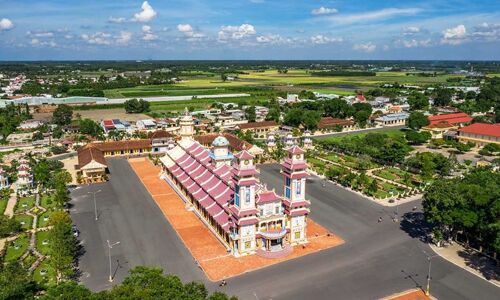 Cao Dai Temple Exterior 2